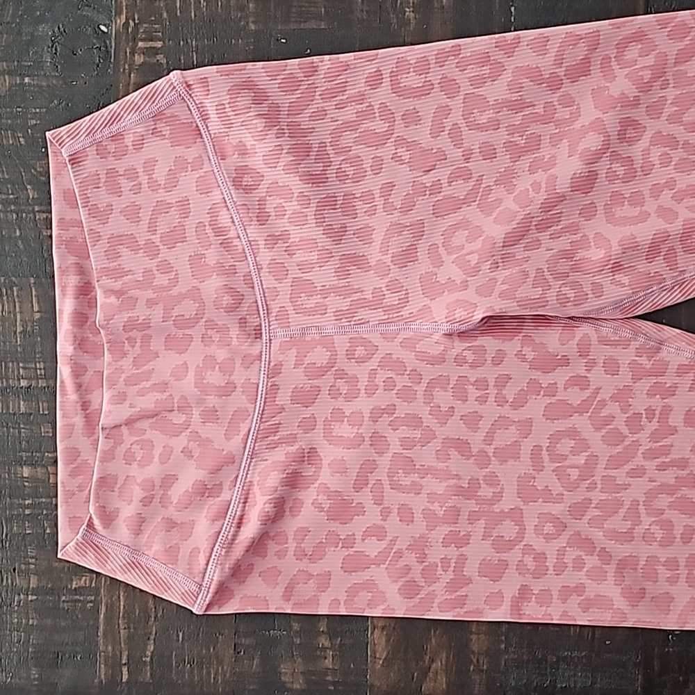 Pink Lily ribbed leggings